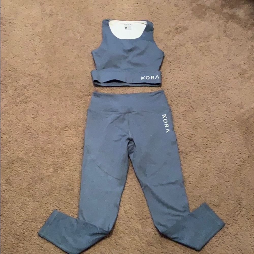 Athletic wear set